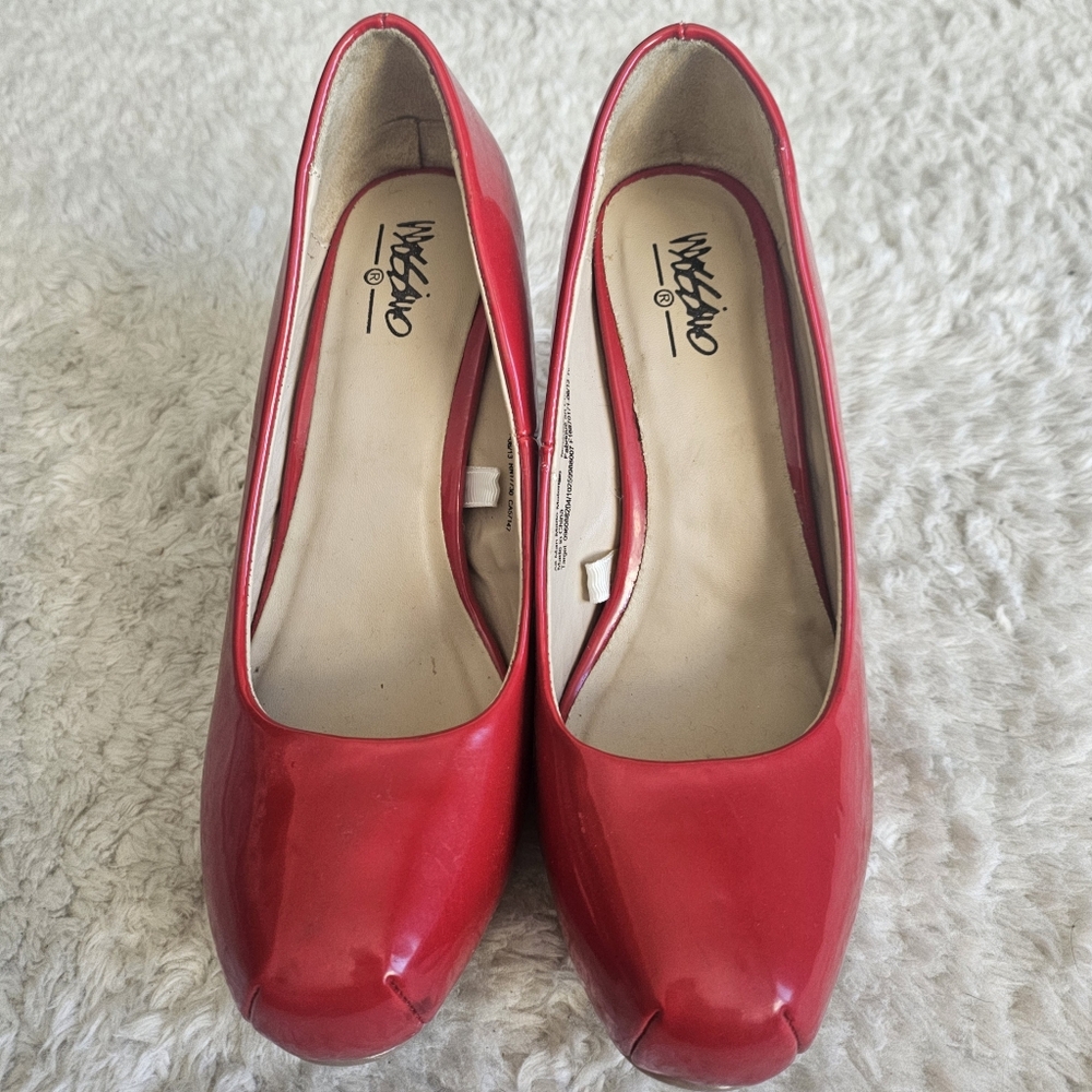 Mossimo Red Veruca Toe Pump Heels